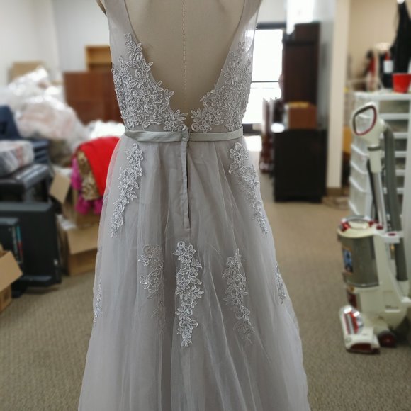 PROM/WEDDING LIGHT GRAY TULLE WITH FLORAL APPLIQUES BY BABYONLINE D.R.E.S.S. - Picture 5 of 13